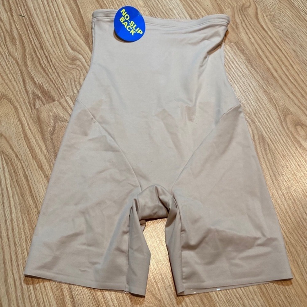NWT SlimShaper by Miracle Brands Back Magic High Waist Thigh‎ Slimmer shapewear